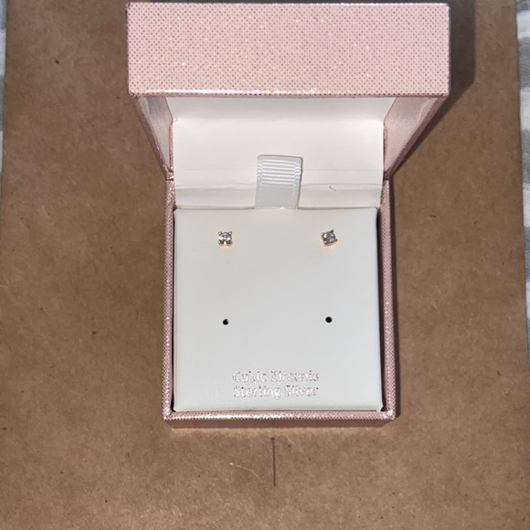 Elegant Sterling Cubic Zirconia Stud Earrings - Picture 1 of 6